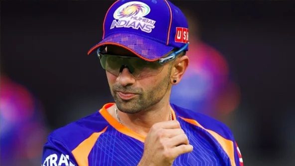 मिशेल सँटनरऐवजी मुंबई इंडियन्ससाठी केशव महाराज खेळणार