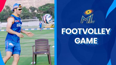 Fun filled Foot-volley game | Mumbai Indians