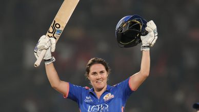 RCBvMI report: AND WE ARE BACKK!! Ft. The first WPL centurion, Aapli Nat