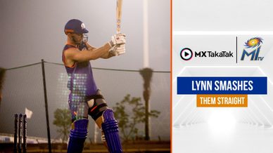 Chris Lynn hits them straight down the ground | लिन की बल्लेबाज़ी | IPL 2021