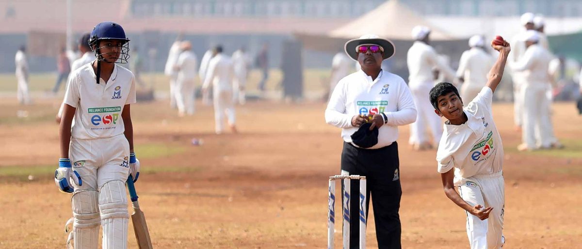 Rizvi hold on to win after Balla scalps six wickets 