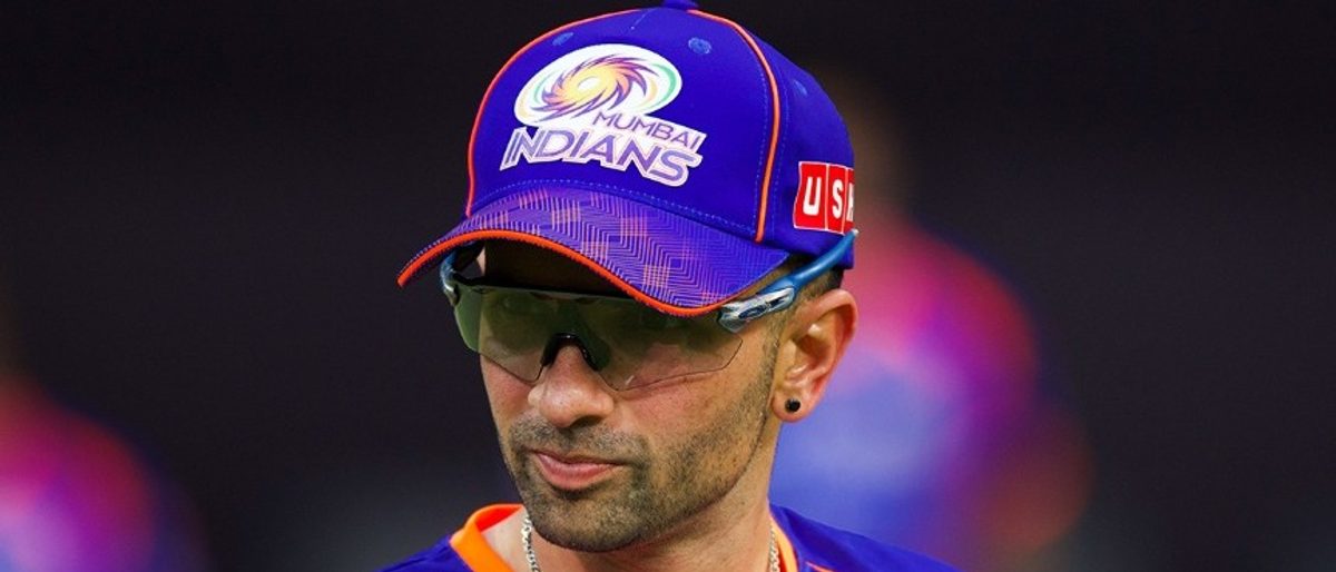 Mumbai Indians sign Keshav Maharaj as replacement for Mitchell Santner