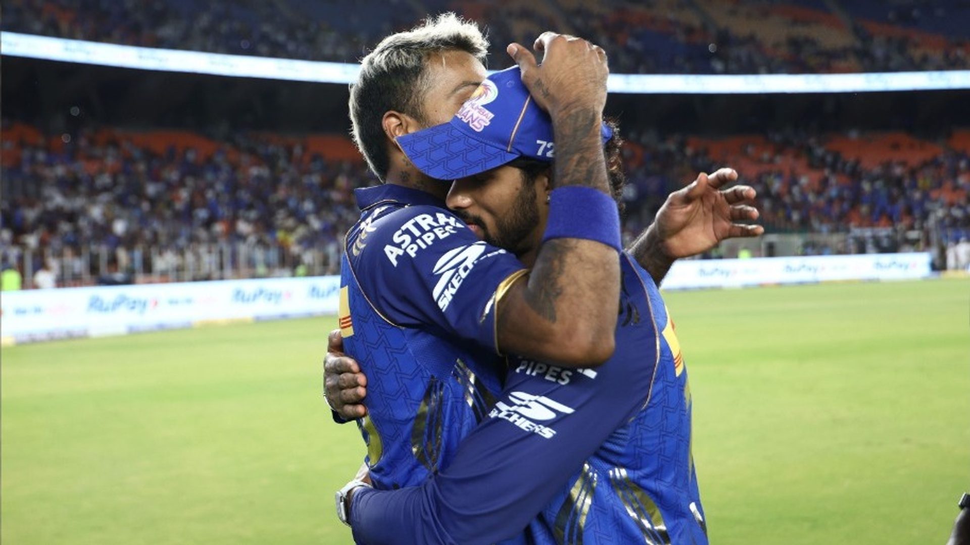 तिलक वर्मा: 101* | गुजरात टाइटंस: 100 रनों पर ऑल-आउट