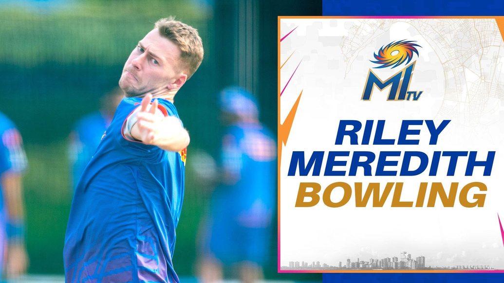 Riley Meredith in action | Mumbai Indians - Mumbai Indians