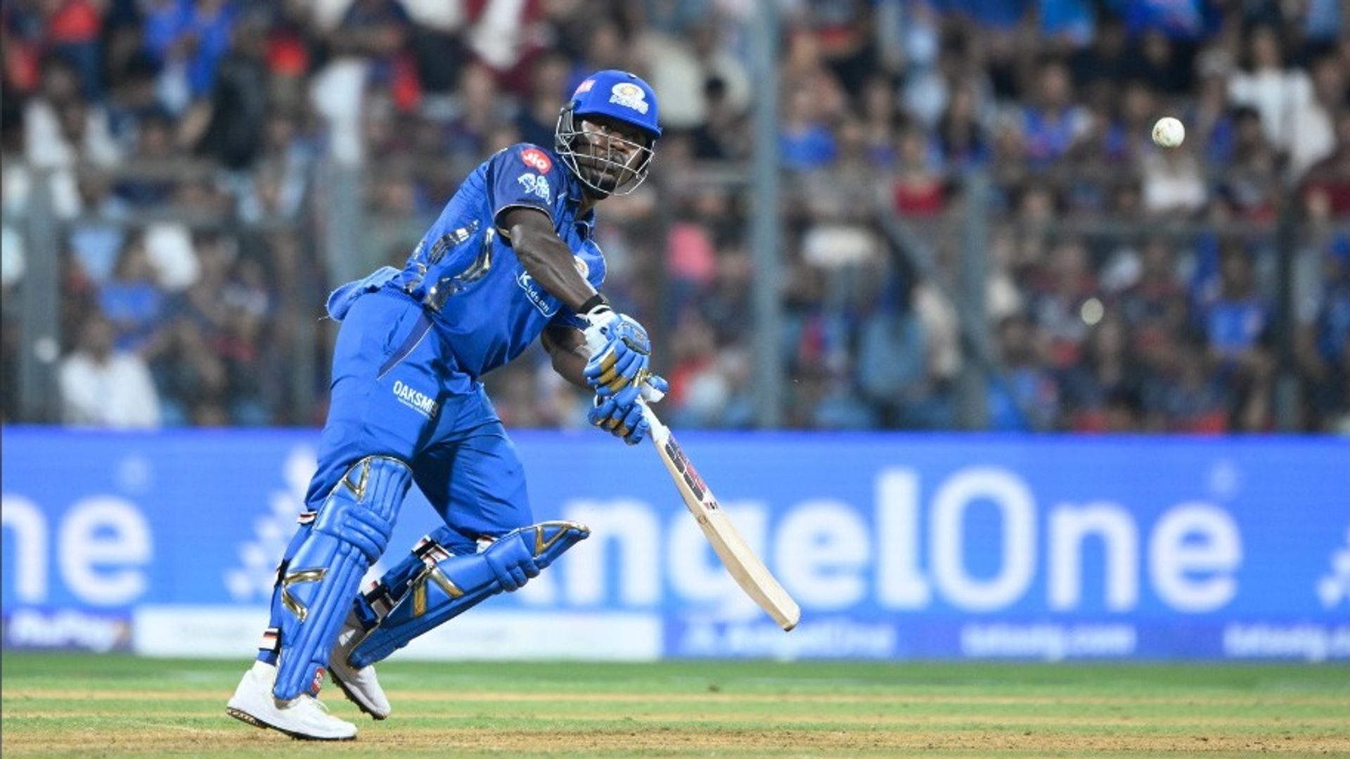 "तुम्ही सुरुवात कशी करता हे महत्त्वाचे नाही, तर तुम्ही वेग कसा राखता हे महत्त्वाचे आहे": शेरफेन रदरफोर्ड