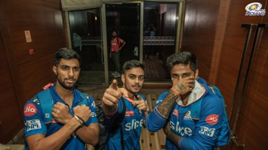 2-1! Maxwell madness overcomes SKY, Tilak cameos -- Follow the MI boys