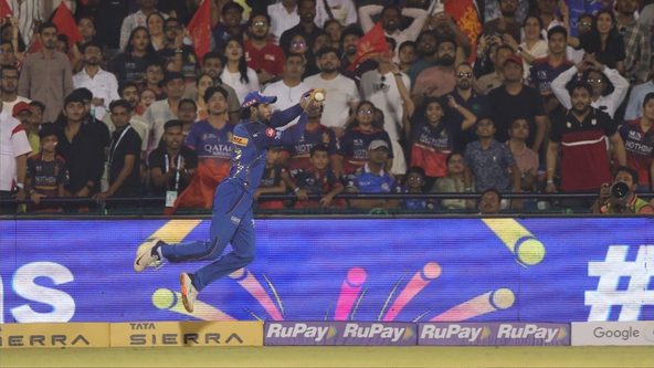 RCB v MI: मुंबई इंडियन्सचा रॉयल चॅलेंजर्स बंगळुरूकडून पराभव