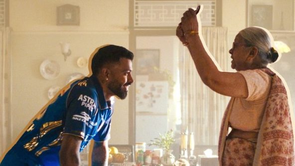 ‘Fans Nahi. Fam.’